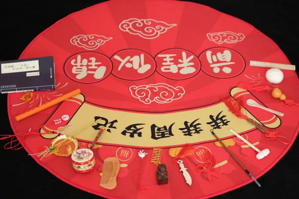 小孩抓週物品清單及寓意大全