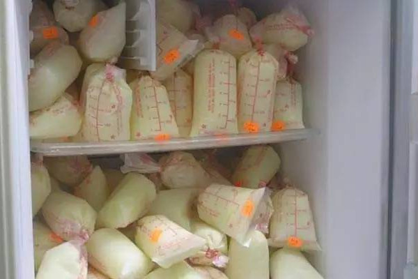 剖腹產怎麼餵奶才正確