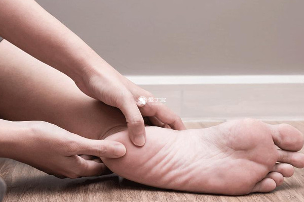 孕妇脚掌疼可以通过适量运动改善
