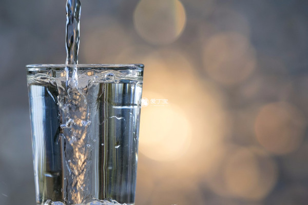 多喝水可以减少鼻窦CT的伤害