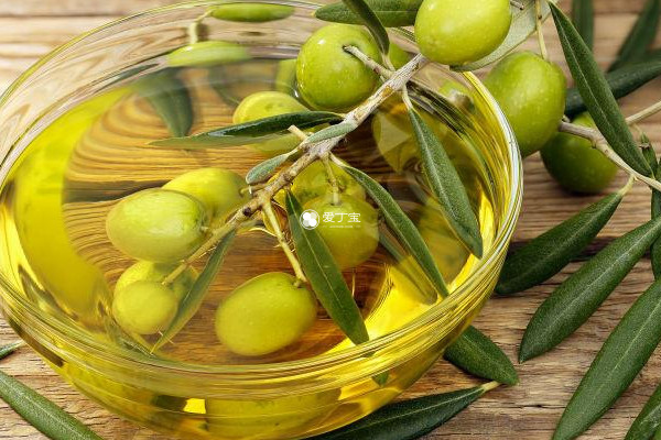 孕3月涂橄榄油能预防妊娠纹