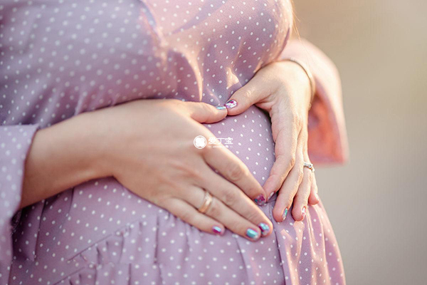 孕妇肚子扁平多是女孩不科学